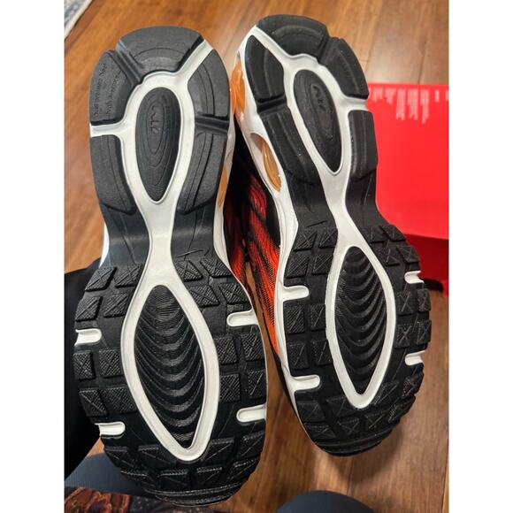 Nike Air Max TW SE – Black/Orange Summit Men Size 8.5 Woman 10 (New, No Box Lid) main image 6